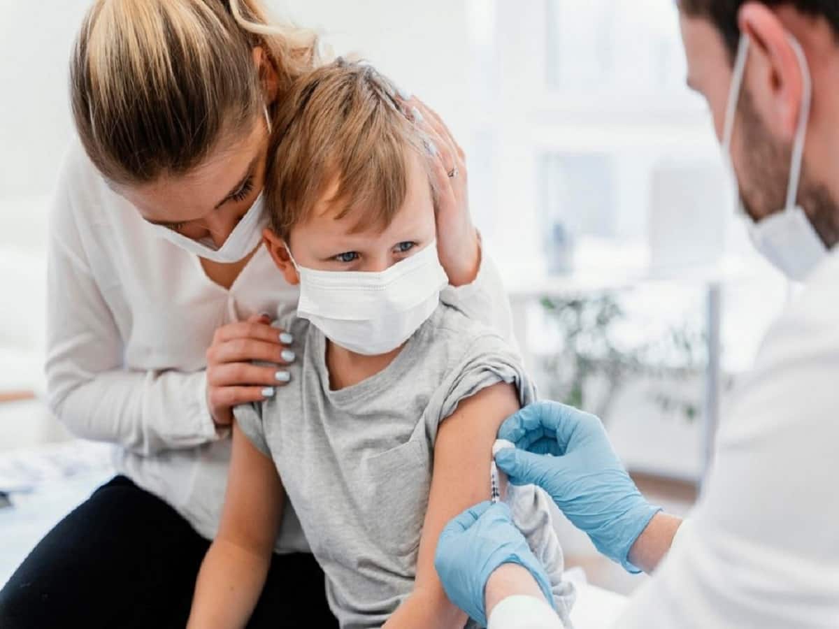 Help Your Child Overcome Vaccination Fear With These Pain Reduction Strategies